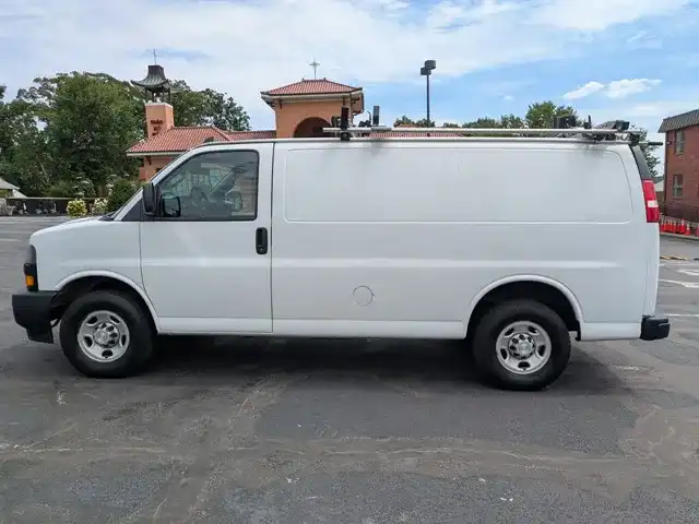 2019 Chevrolet Express 2500 Work Van HD's photo