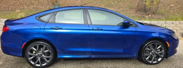 2015 Chrysler 200 S photo 4