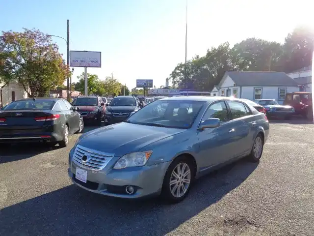 2008 Toyota Avalon Limited's photo