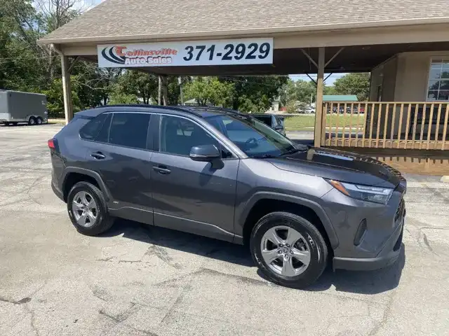 2022 Toyota RAV4 Hybrid XLE AWD's photo