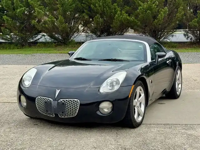 2006 Pontiac Solstice Base's photo