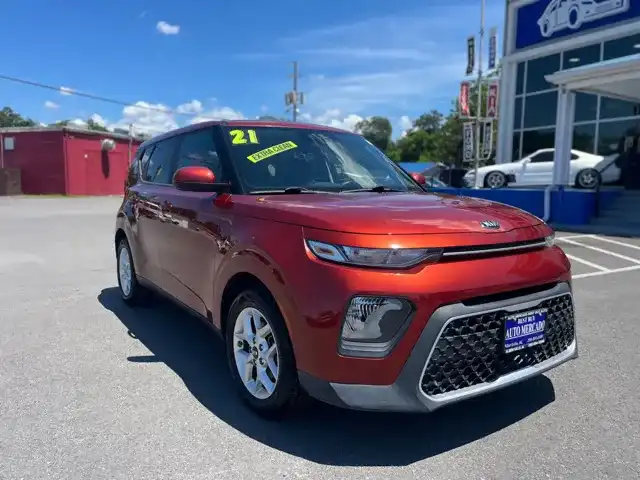 2021 Kia Soul 2.0L S IVT's photo