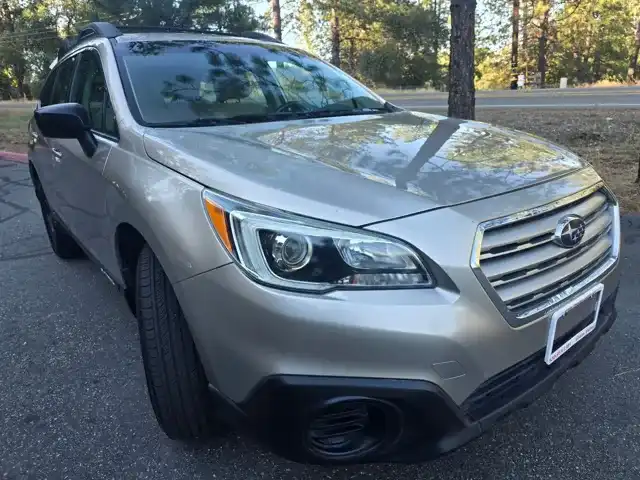2015 Subaru Outback 2.5i CVT PZEV's photo