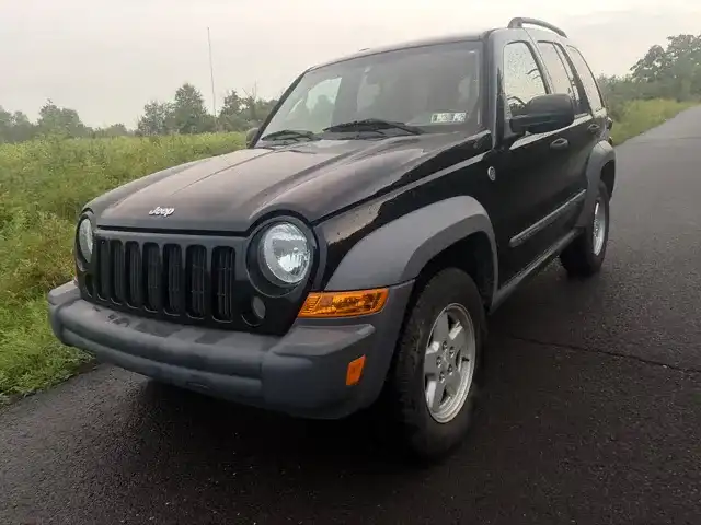 2005 Jeep Liberty Sport 4WD's photo