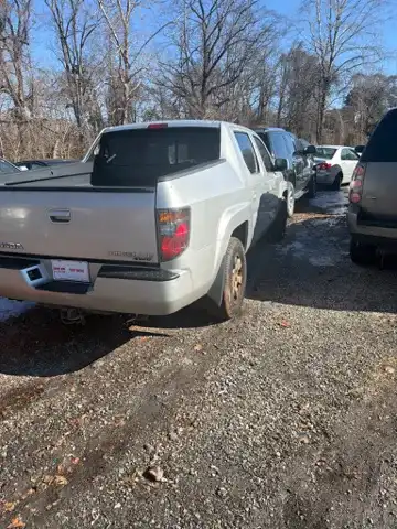 2006 Honda Ridgeline RTS's photo
