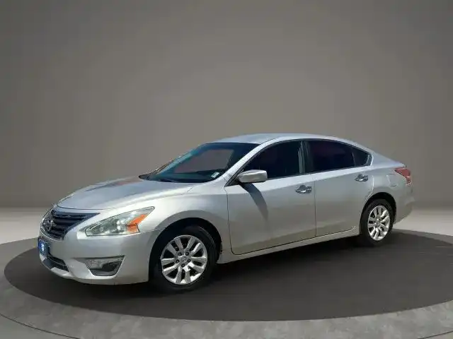 2013 Nissan Altima's photo