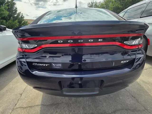 2015 Dodge Dart 2.4 SXT photo 4