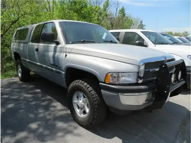 1999 Dodge Ram 1500 1500 4X4 QUAD CAB SWB's photo