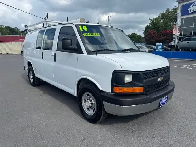 2014 Chevrolet Express 2500 Work Van HD's photo