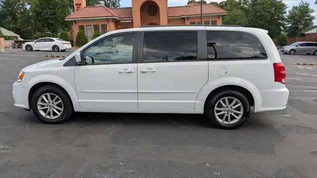 2015 Dodge Grand Caravan SXT's photo