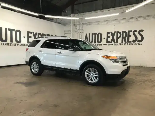 2014 Ford Explorer XLT 4WD's photo
