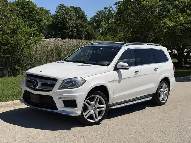 2015 Mercedes-Benz GL-Class GL550's photo
