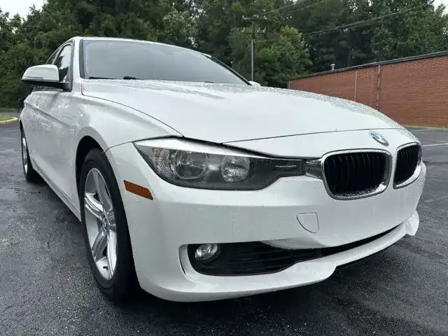 2013 BMW 3 Series 328i Sedan's photo