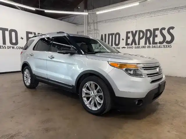 2013 Ford Explorer XLT's photo