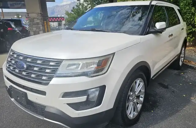 2016 Ford Explorer Limited 4WD's photo