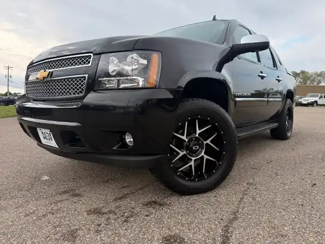 2011 Chevrolet Avalanche LTZ 4WD's photo