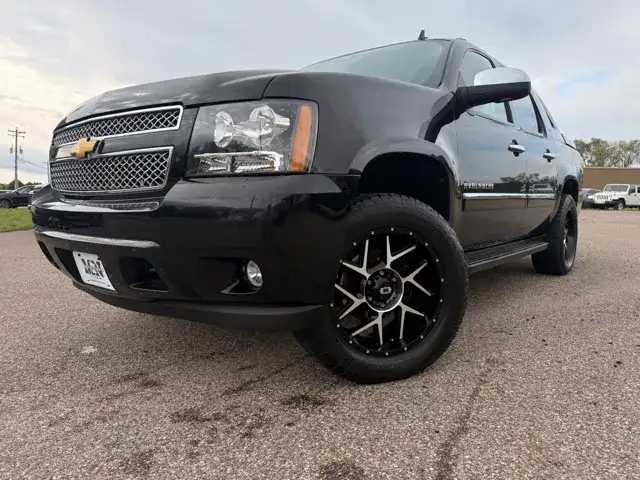 2011 Chevrolet Avalanche LTZ 4WD's photo