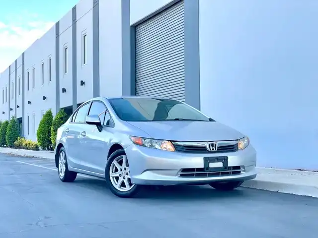 2012 Honda Civic LX Auto's photo