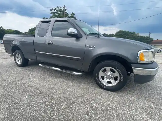 2002 Ford F-150 XL SuperCab SWB Styleside's photo