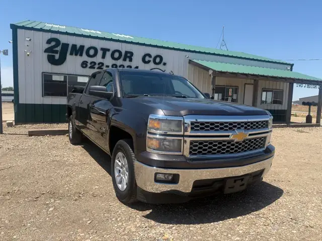 2014 Chevrolet Silverado 1500 LT Crew Cab Short Box photo 3