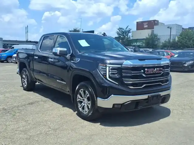2026 GMC Sierra SLT 4WD Crew Cab Short Box's photo