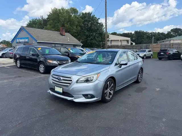 2017 Subaru Legacy 3.6R Limited's photo