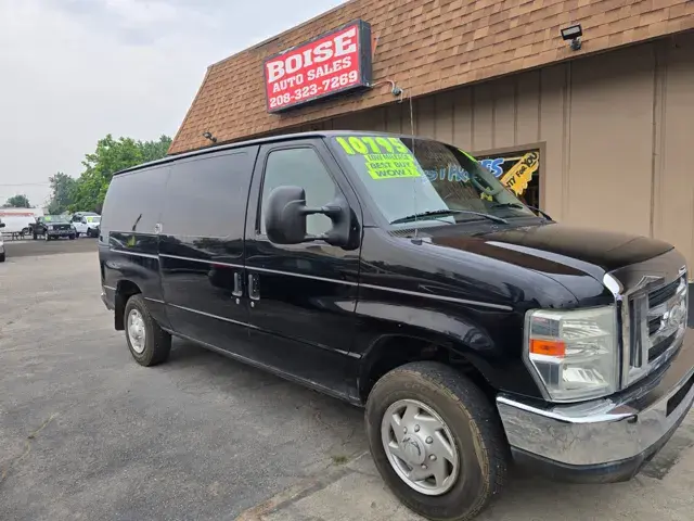2014 Ford E-Series E-150 Van photo 5