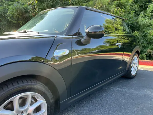 2017 MINI Cooper S photo 4