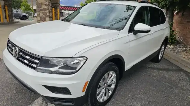 2019 Volkswagen Tiguan 2.0T S 4Motion's photo