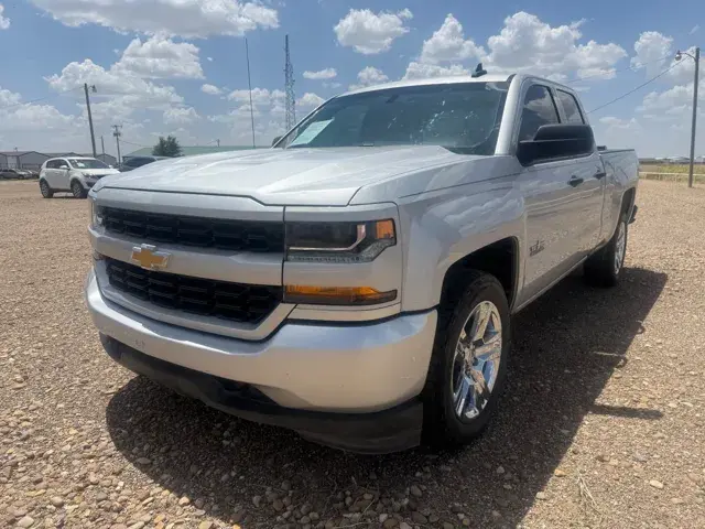 2018 Chevrolet Silverado 1500 Custom Double Cab Std Box photo 3