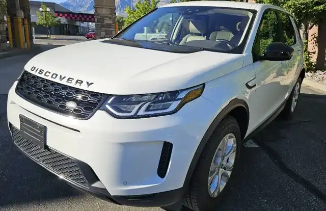 2020 Land Rover Discovery Sport 2.0 S's photo