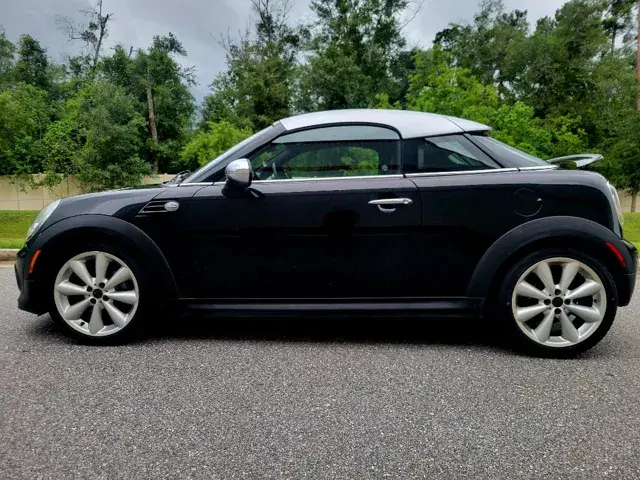 2014 MINI Cooper Base photo 5
