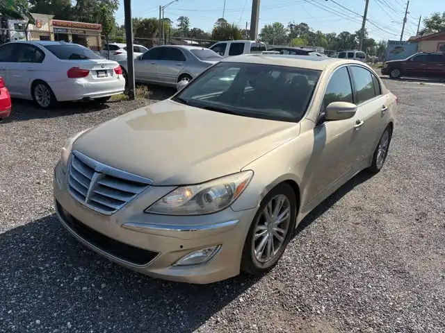 2012 Hyundai Genesis 4.6's photo