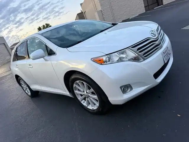 2010 Toyota Venza FWD L4's photo