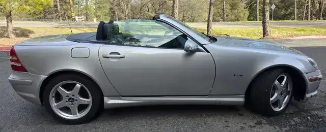 2004 Mercedes-Benz SLK SLK320's photo