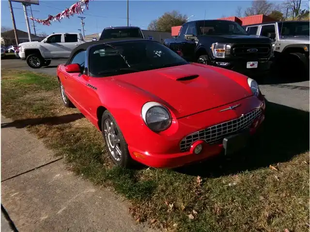 2004 Ford Thunderbird Deluxe's photo