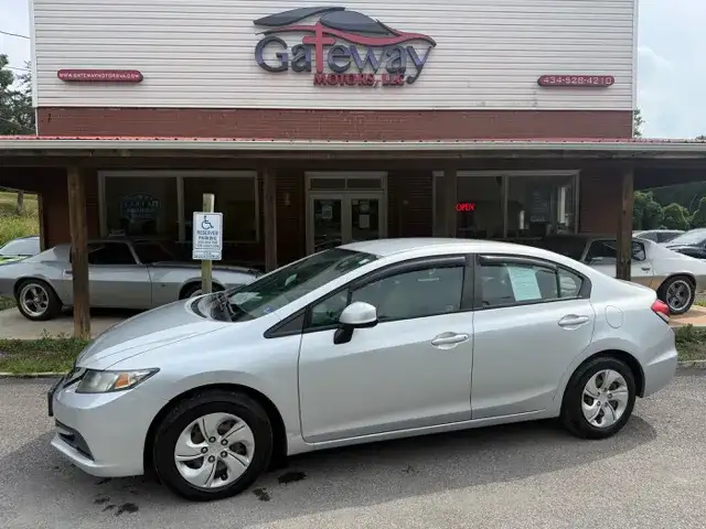 2013 Honda Civic LX Auto's photo
