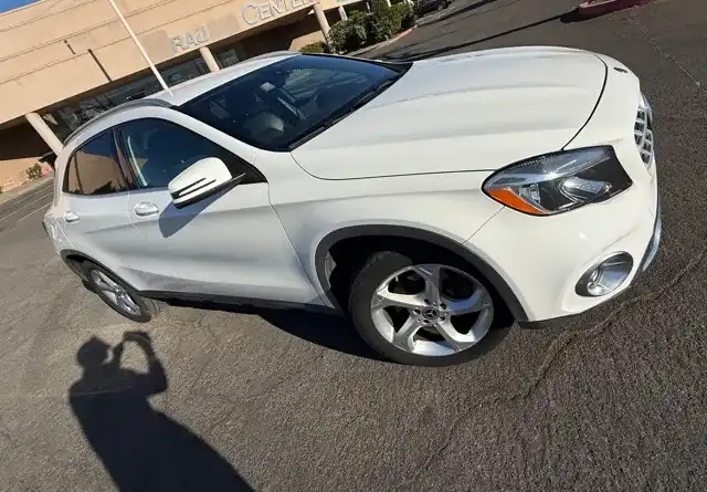 2018 Mercedes-Benz GLA GLA250's photo