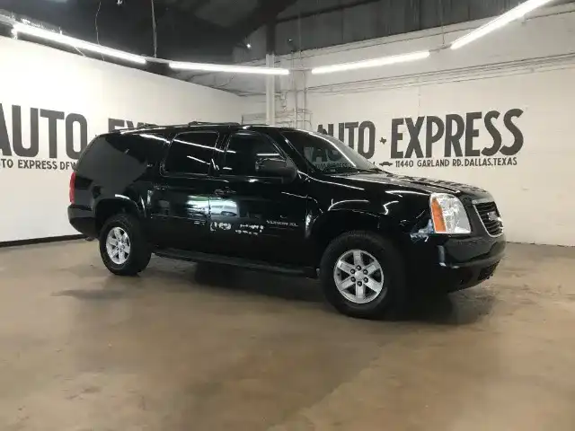 2013 GMC Yukon 4WD 1/2 Ton SLT (4SA)'s photo