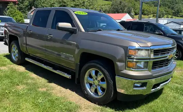 2015 Chevrolet Silverado 1500's photo