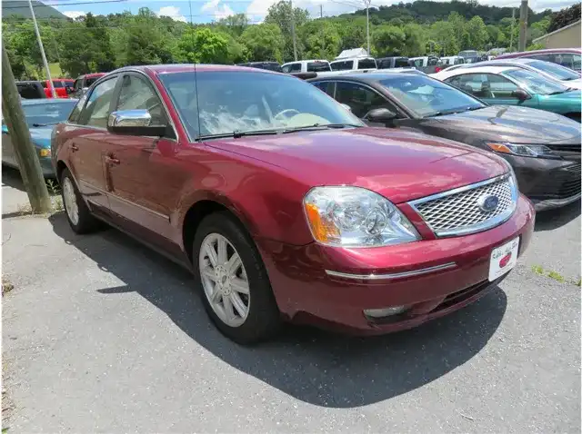 2005 Ford Five Hundred Limited AWD's photo