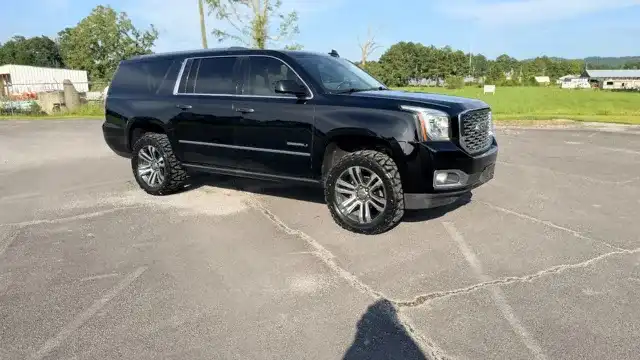 2018 GMC Yukon Denali AWD's photo