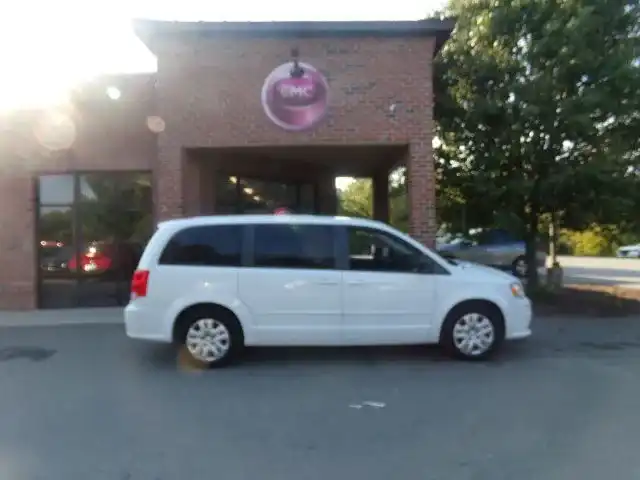 2017 Dodge Grand Caravan SE's photo