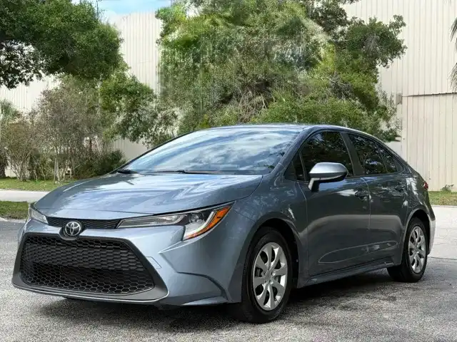 2020 Toyota Corolla LE AT's photo
