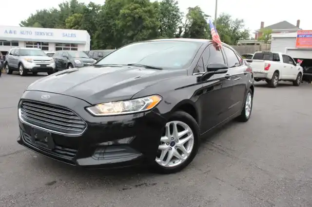 2014 Ford Fusion SE I4 FWD's photo