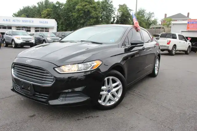 2014 Ford Fusion SE I4 FWD's photo