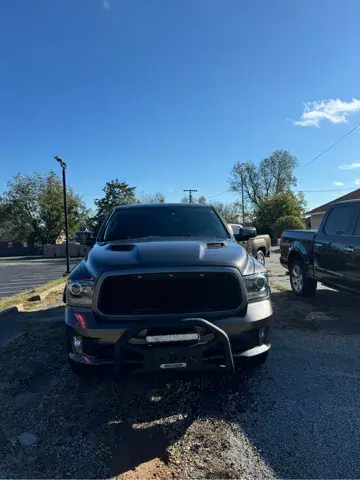2016 RAM 1500 Sport 4WD Crew Cab 5'7 photo 5
