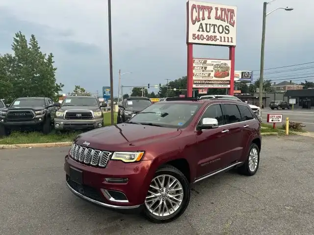2017 Jeep Grand Cherokee Summit 4WD's photo