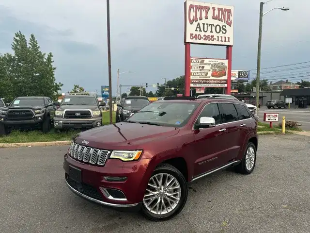 2017 Jeep Grand Cherokee Summit 4WD's photo