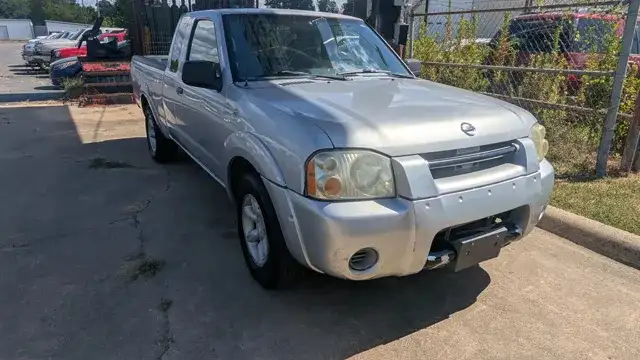 2004 Nissan Frontier XE King Cab MT's photo